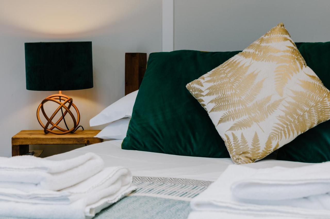 فيلا East Thorne Glamping بود المظهر الخارجي الصورة